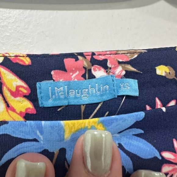 J Mclaughlin Wavesong Top XS Black Floral Bright‎ Spring Catalina Cloth NWT $168 - Picture 2 of 7